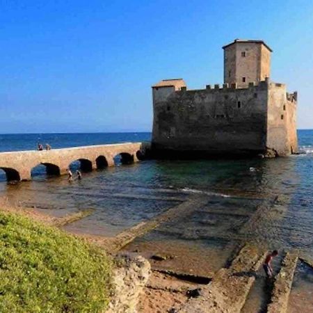 Appartamento Charming And Cozy House Nettuno Esterno foto