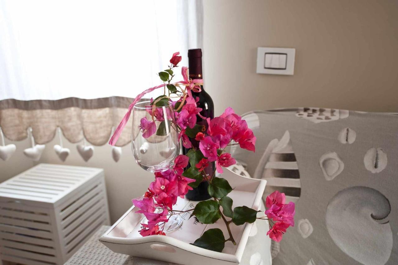 Appartamento Charming And Cozy House Nettuno Esterno foto