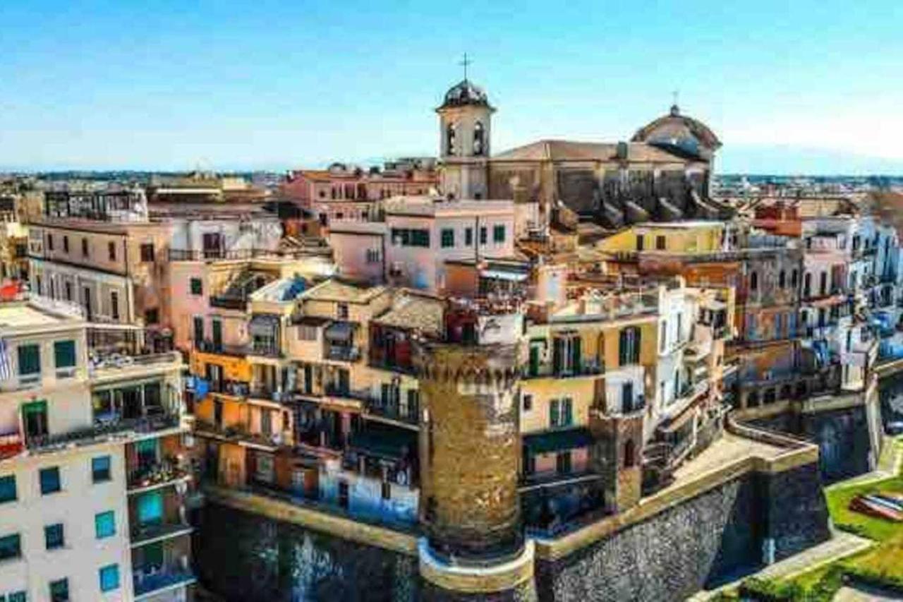 Appartamento Charming And Cozy House Nettuno Esterno foto